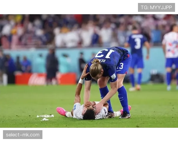 终场哨响起时足球比赛规则中的判罚与比赛结束标准解析