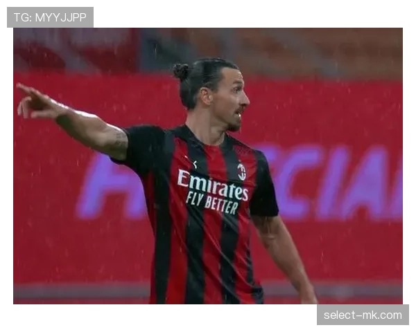 哲科与伊布在进攻触发下出现分散结构趋势