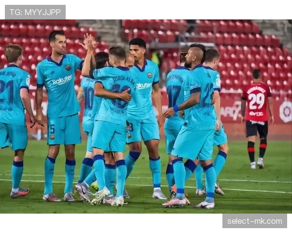 巴萨边路利用效率低下，进攻短板逐步显现